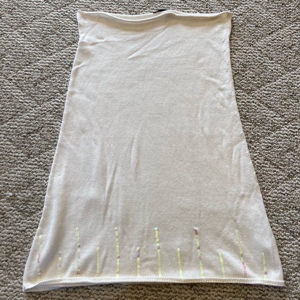 5/$15 Daisy Fuentes Ivory Sweater Skirt with Sequins 2X (BUNDLE ONLY)
